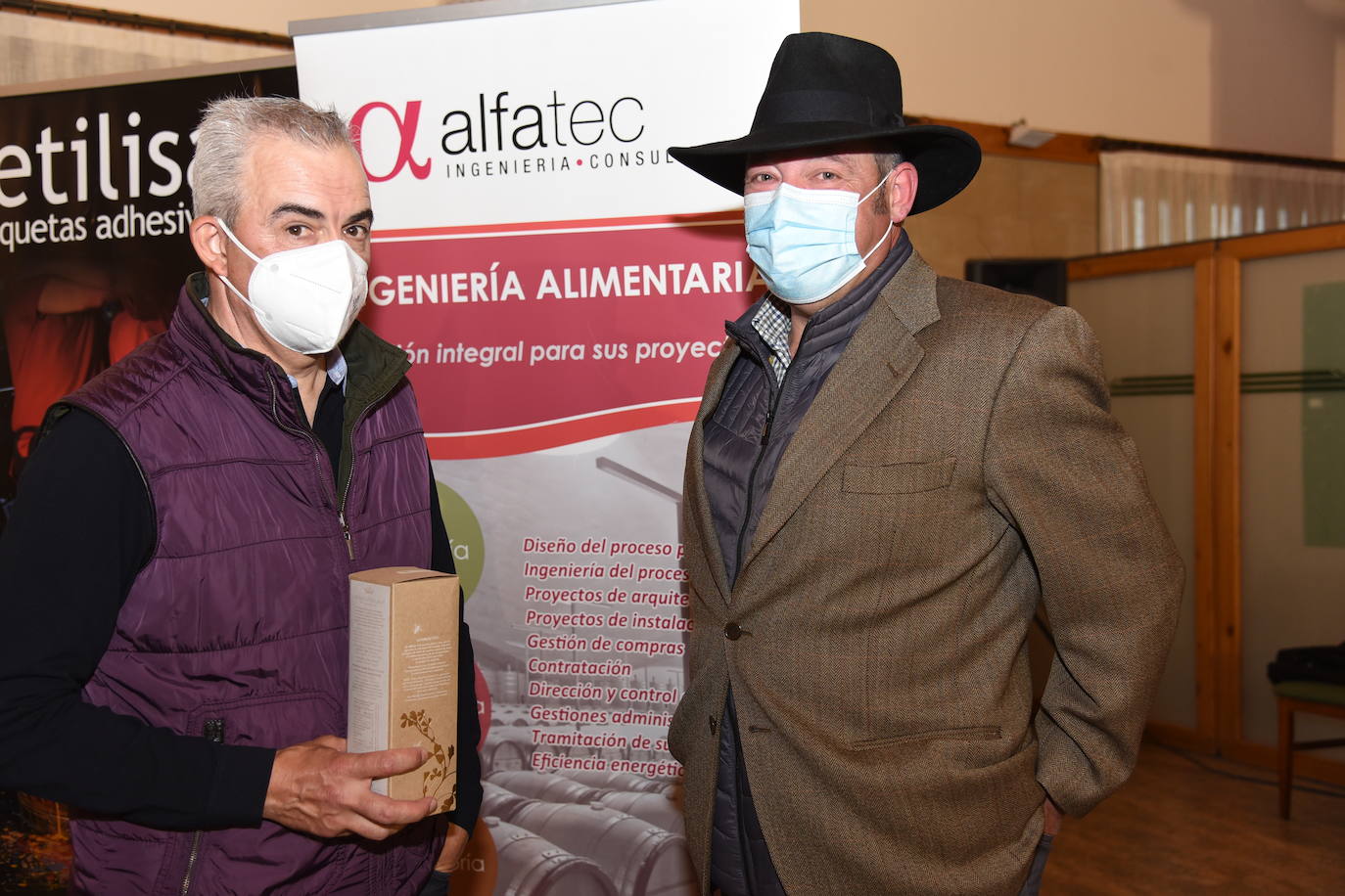 Entrega de premios a los ganadores del Torneo Viña Ijalba, de la Liga de Golf y Vino..