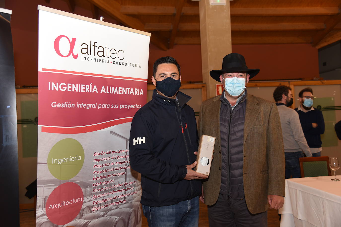 Entrega de premios a los ganadores del Torneo Viña Ijalba, de la Liga de Golf y Vino..