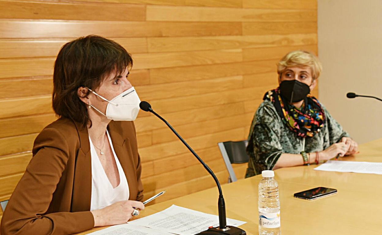 Eva Tobías y Ana Castellanos. 