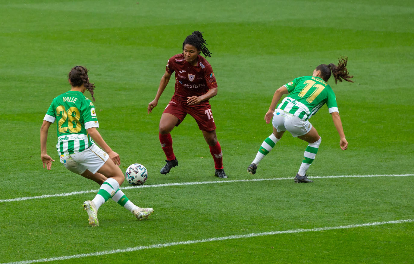 Fotos: La derrota del EDF Logroño ante el Betis, en imágenes