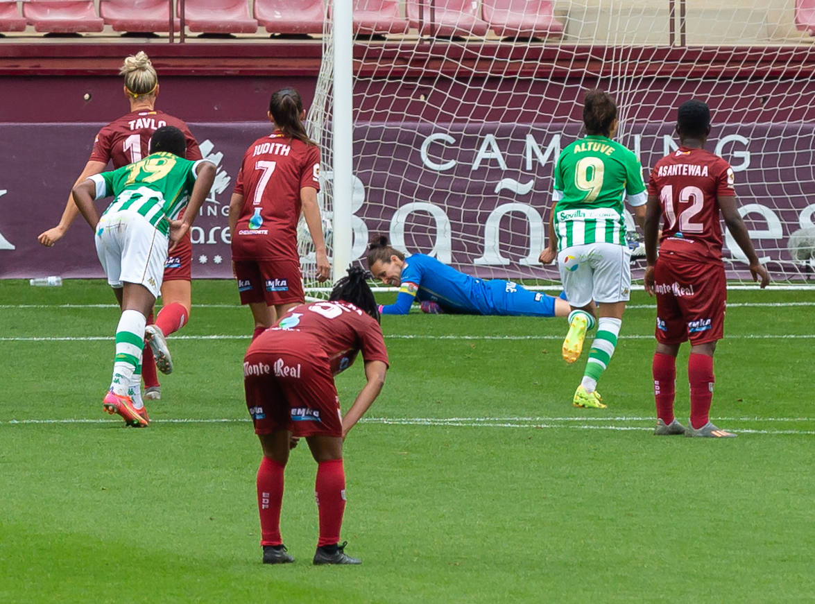 Fotos: La derrota del EDF Logroño ante el Betis, en imágenes