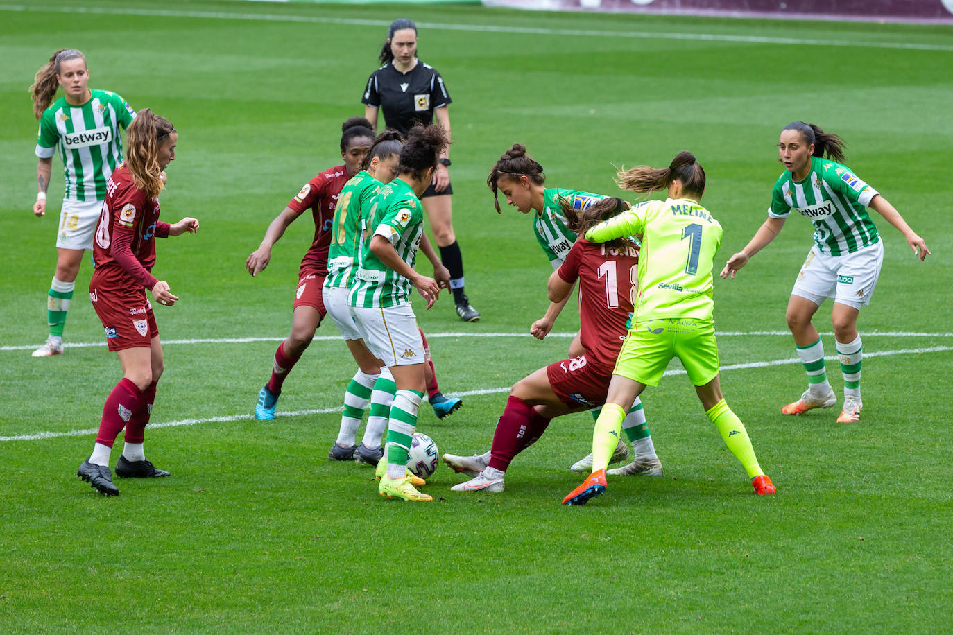 Fotos: La derrota del EDF Logroño ante el Betis, en imágenes