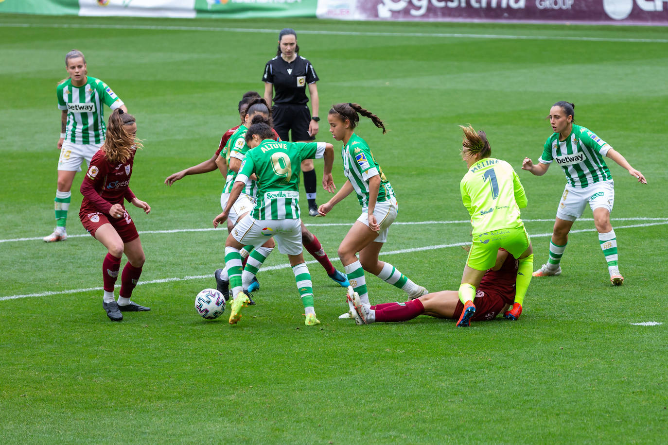 Fotos: La derrota del EDF Logroño ante el Betis, en imágenes