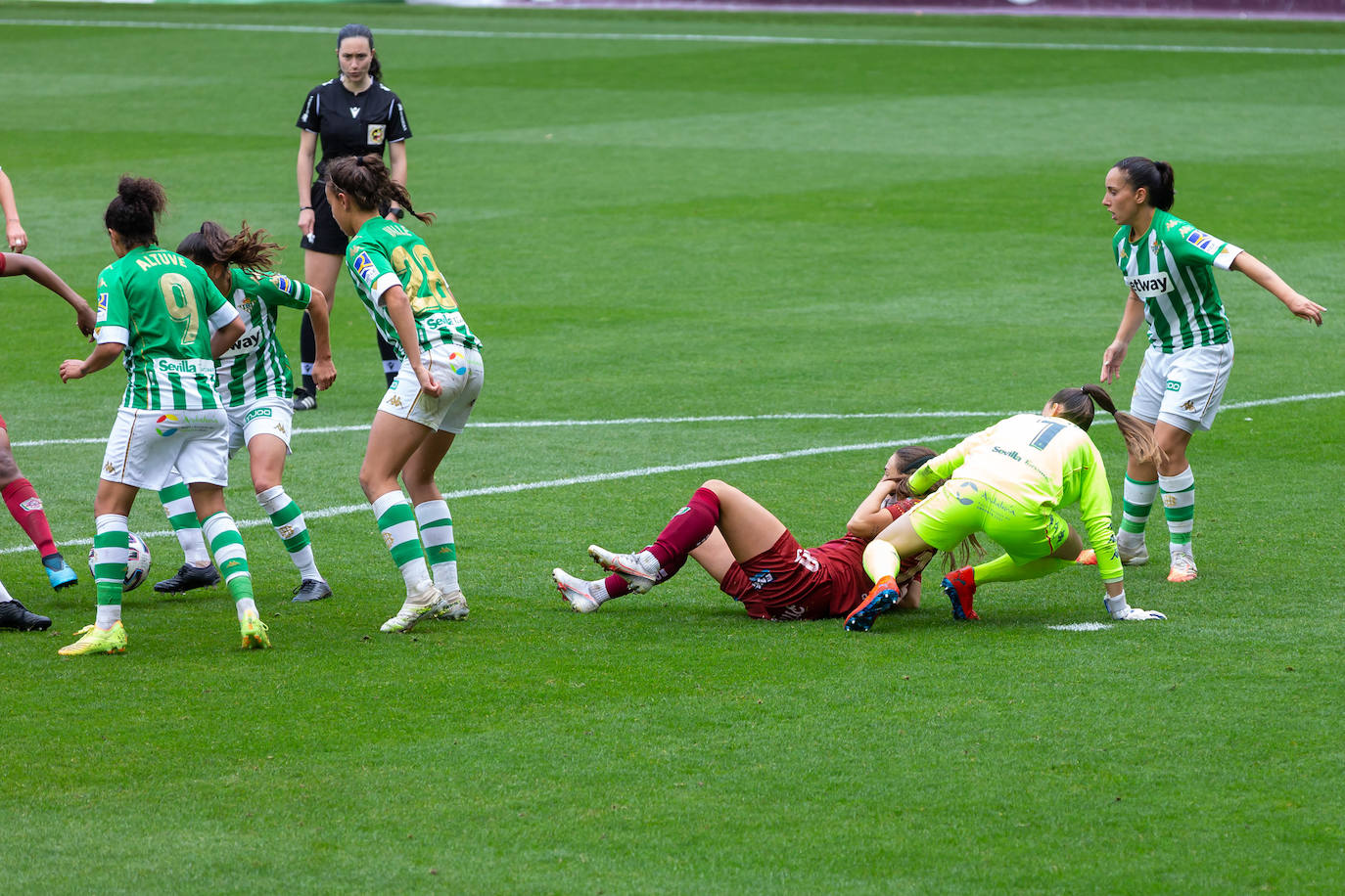 Fotos: La derrota del EDF Logroño ante el Betis, en imágenes