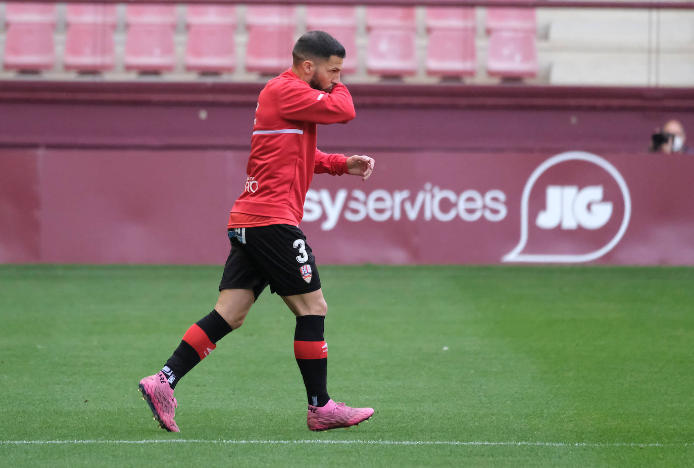 Fotos: Las imágenes de la dura derrota de la UD Logroñés ante el Girona