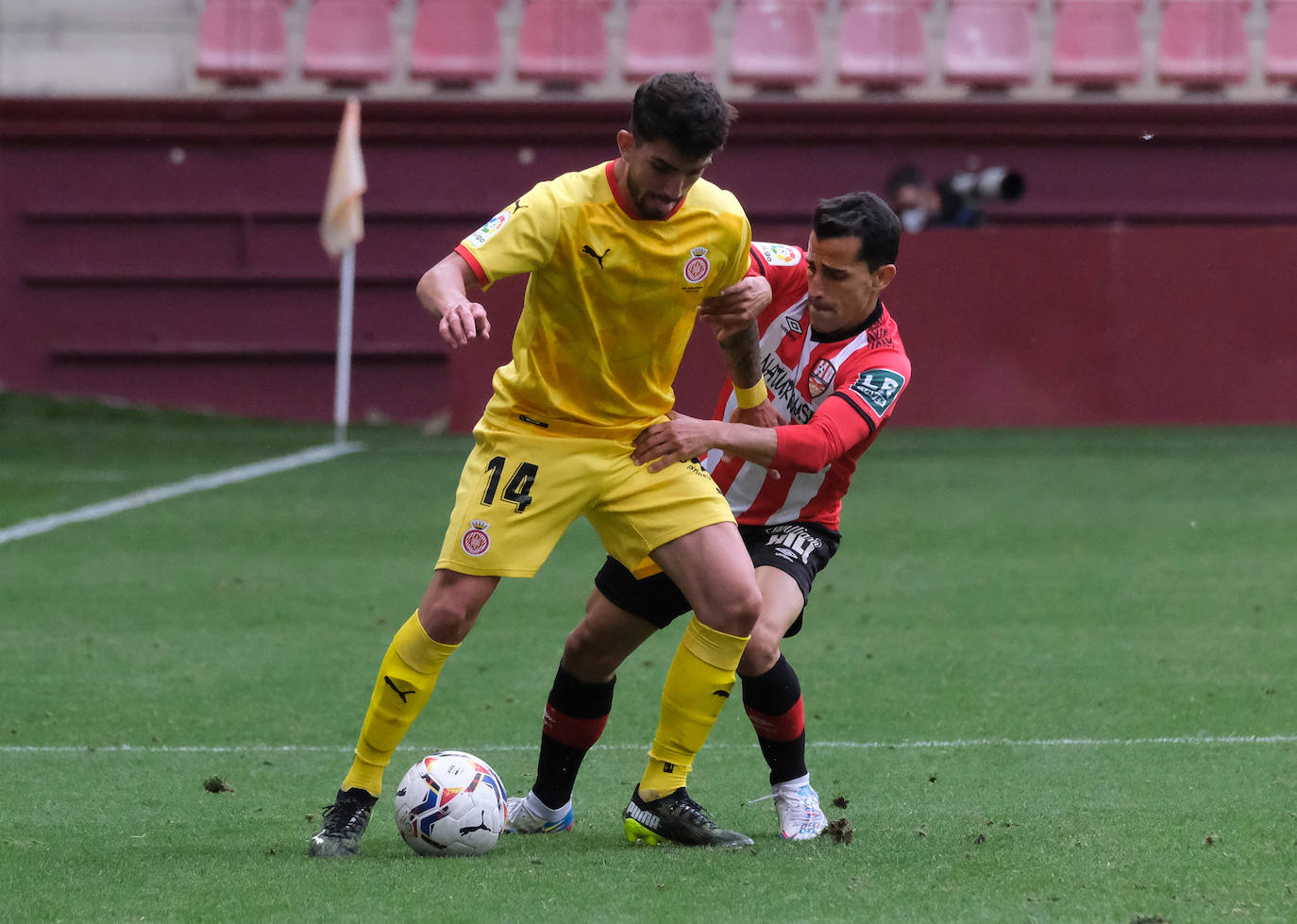 Fotos: Las imágenes de la dura derrota de la UD Logroñés ante el Girona