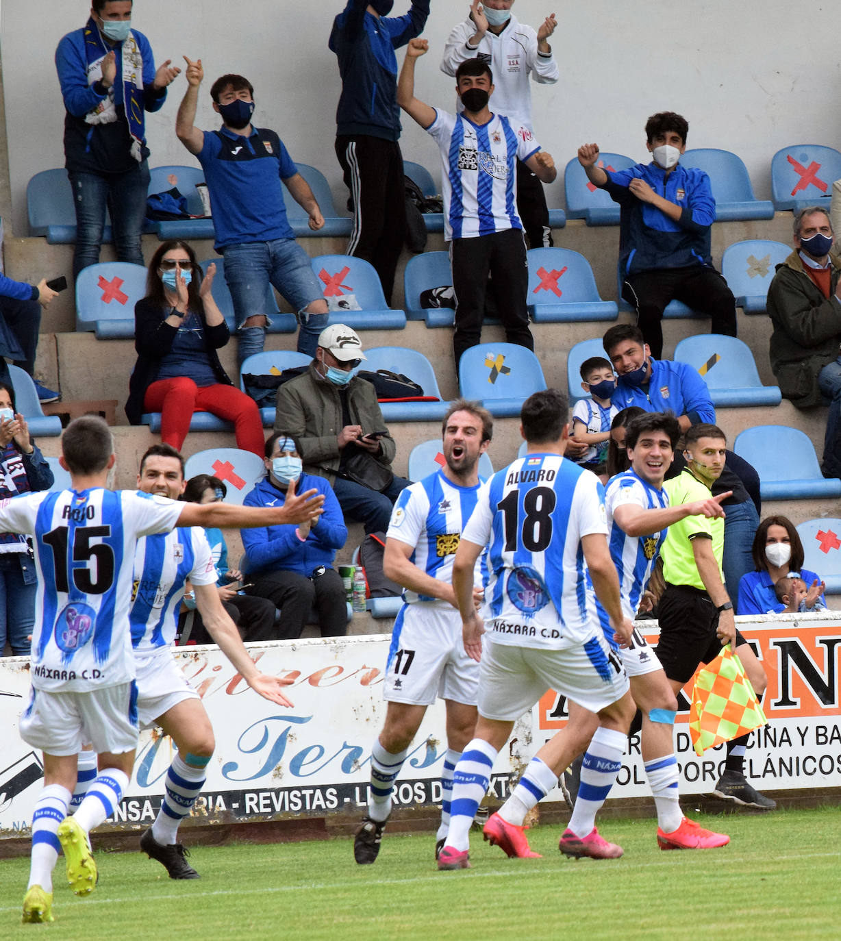 Fotos: El Náxara asciende a la Segunda RFEF