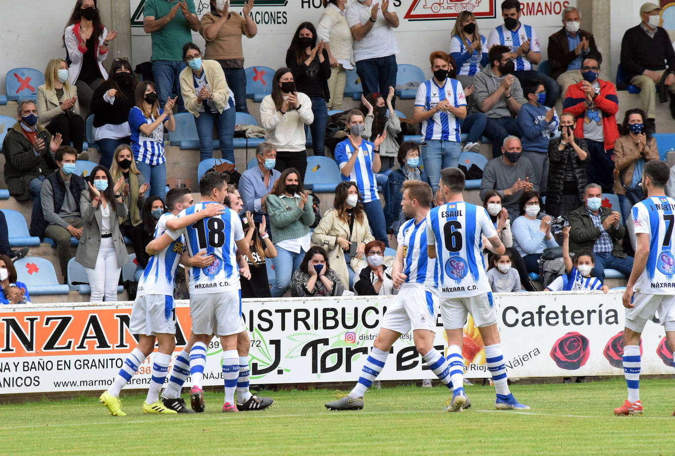 Fotos: El Náxara asciende a la Segunda RFEF