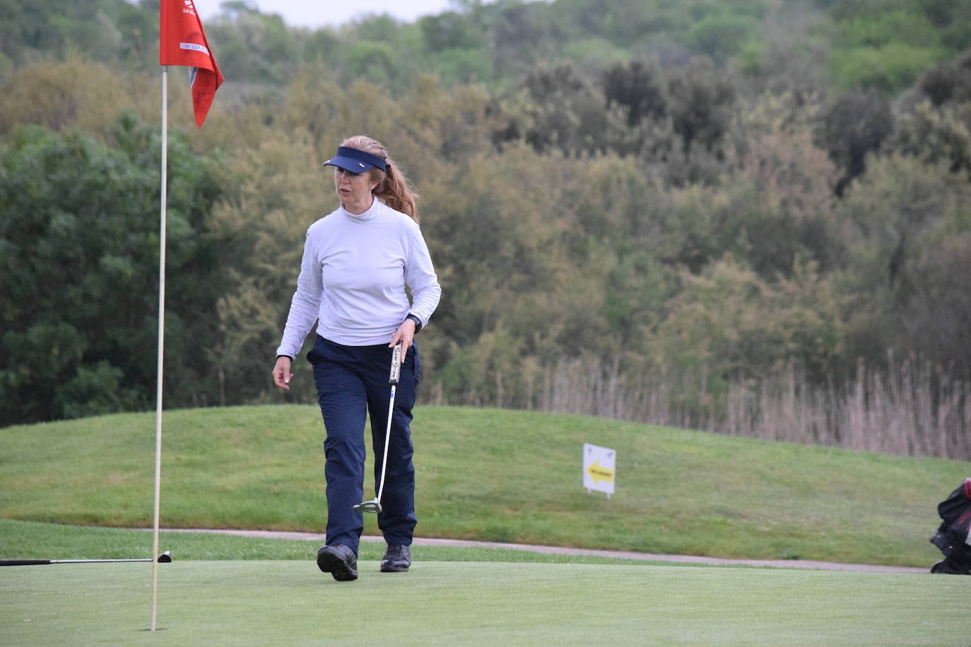 Los participantes en el torneo Bodegas Altanza de la Liga de Golf y Vino disfrutaron de un gran día de gol en El Campo de Logroño.