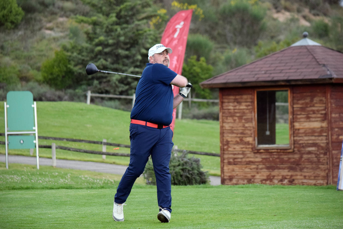 Los participantes en el torneo Bodegas Altanza de la Liga de Golf y Vino disfrutaron de un gran día de gol en El Campo de Logroño.