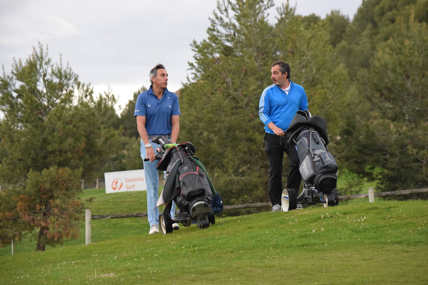 Los participantes en el torneo Bodegas Altanza de la Liga de Golf y Vino disfrutaron de un gran día de gol en El Campo de Logroño.