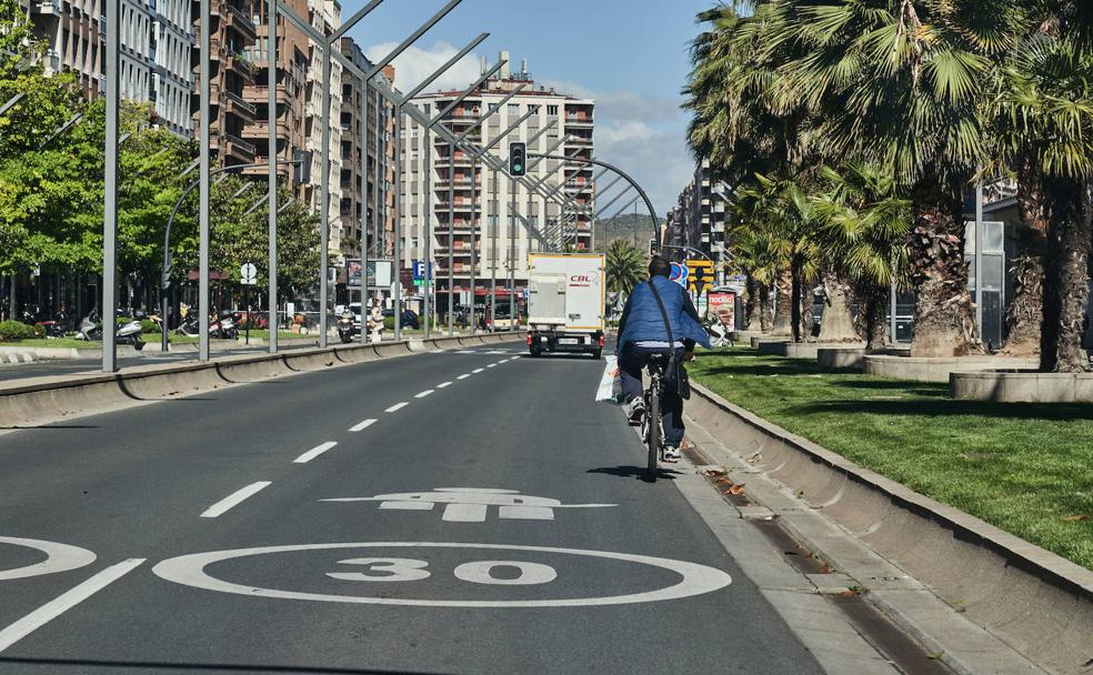 «¿Tiene sentido correr en coche en Logroño?»