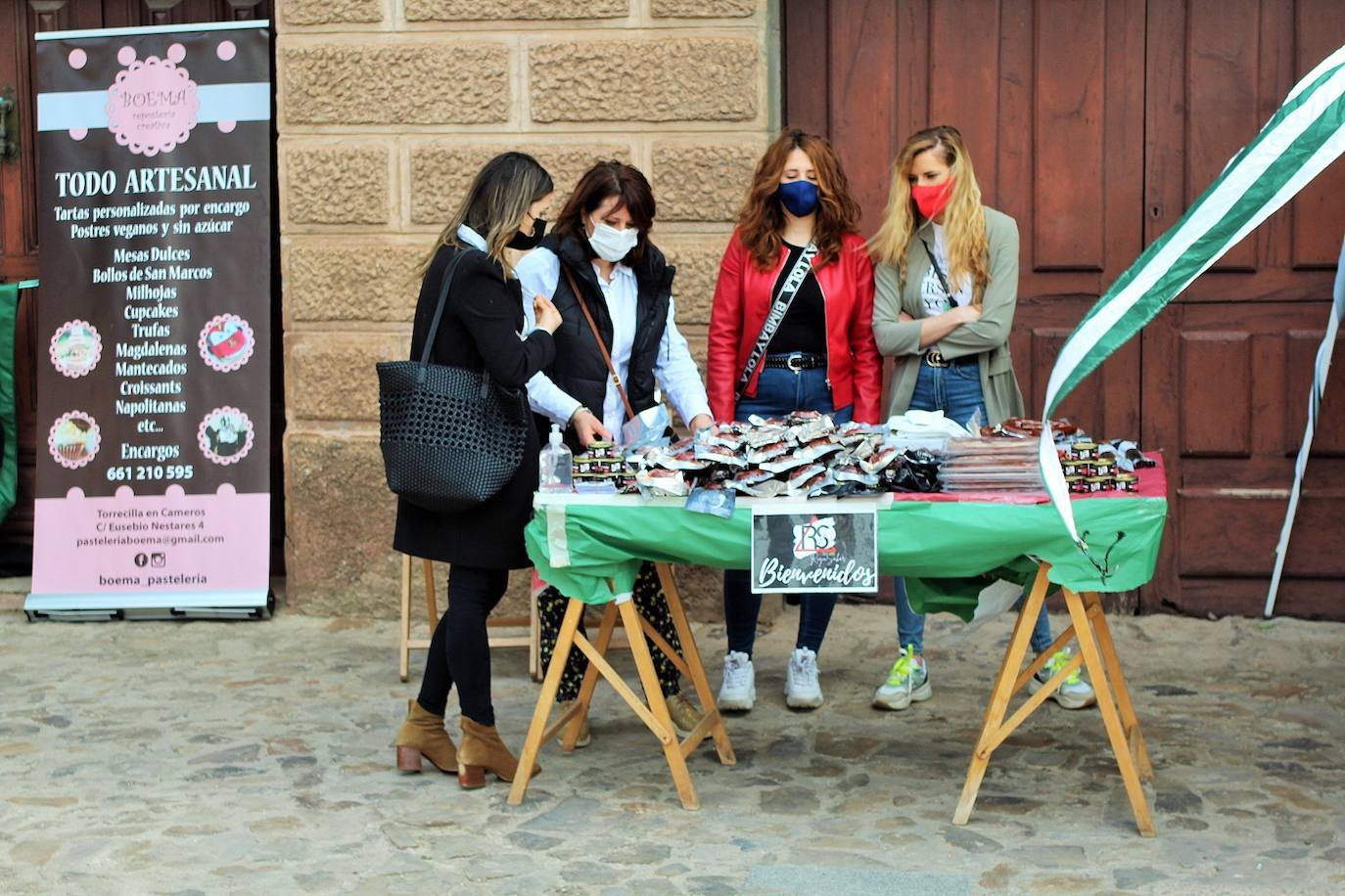 Fotos: Nieva recupera los mercados de artesanía y producción local en Nieva
