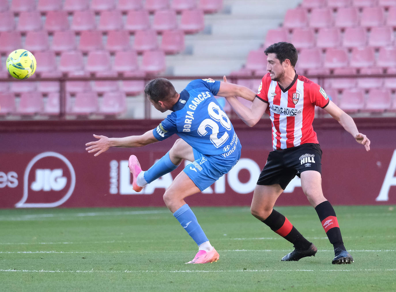 Fotos: Las imágenes de la victoria de la UD Logroñés sobre el Fuenlabrada