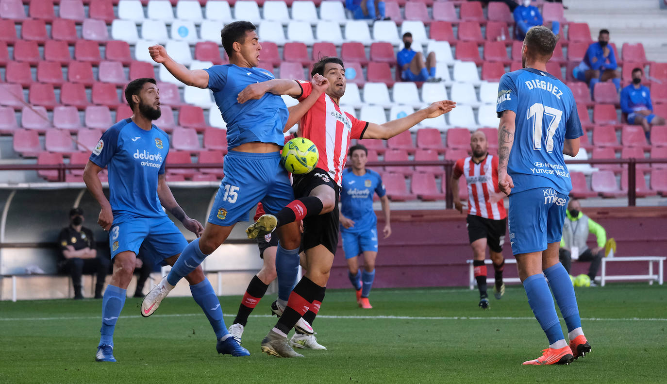 Fotos: Las imágenes de la victoria de la UD Logroñés sobre el Fuenlabrada