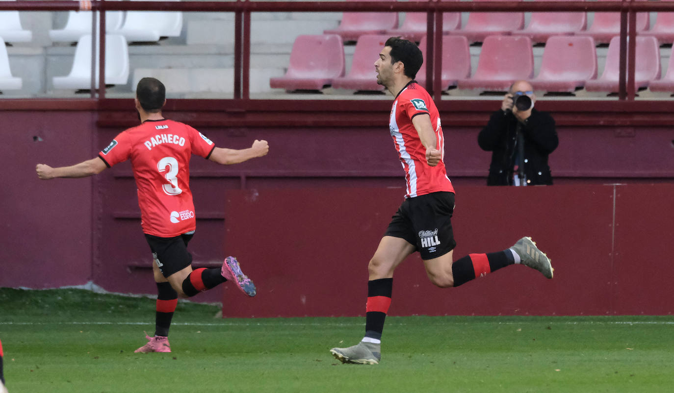 Fotos: Las imágenes de la victoria de la UD Logroñés sobre el Fuenlabrada