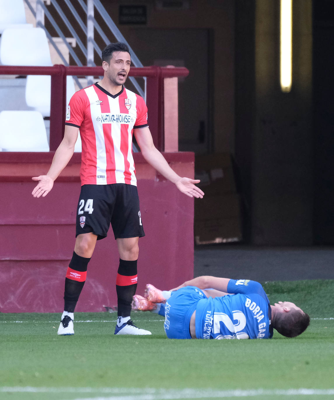 Fotos: Las imágenes de la victoria de la UD Logroñés sobre el Fuenlabrada