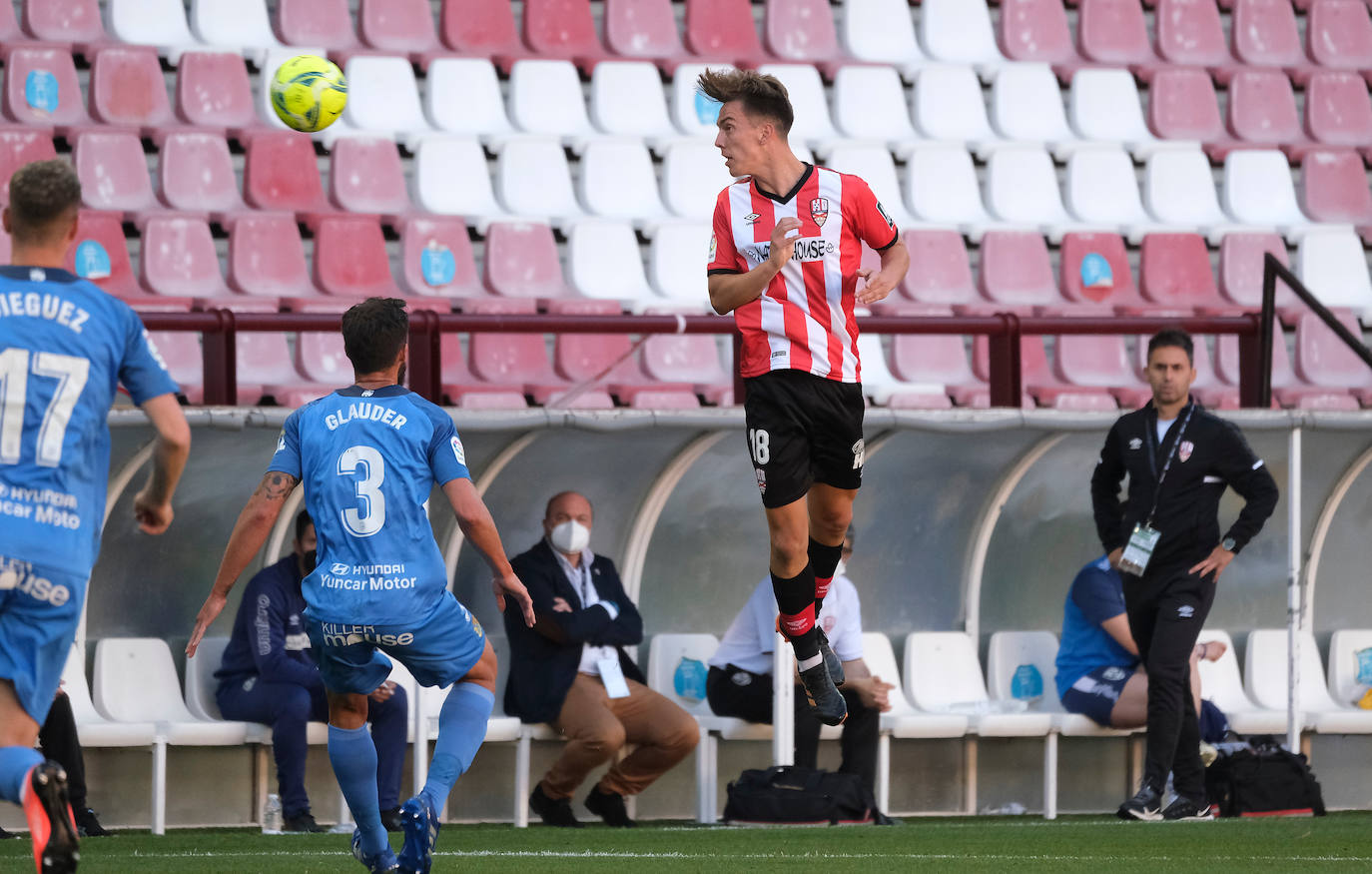 Fotos: Las imágenes de la victoria de la UD Logroñés sobre el Fuenlabrada