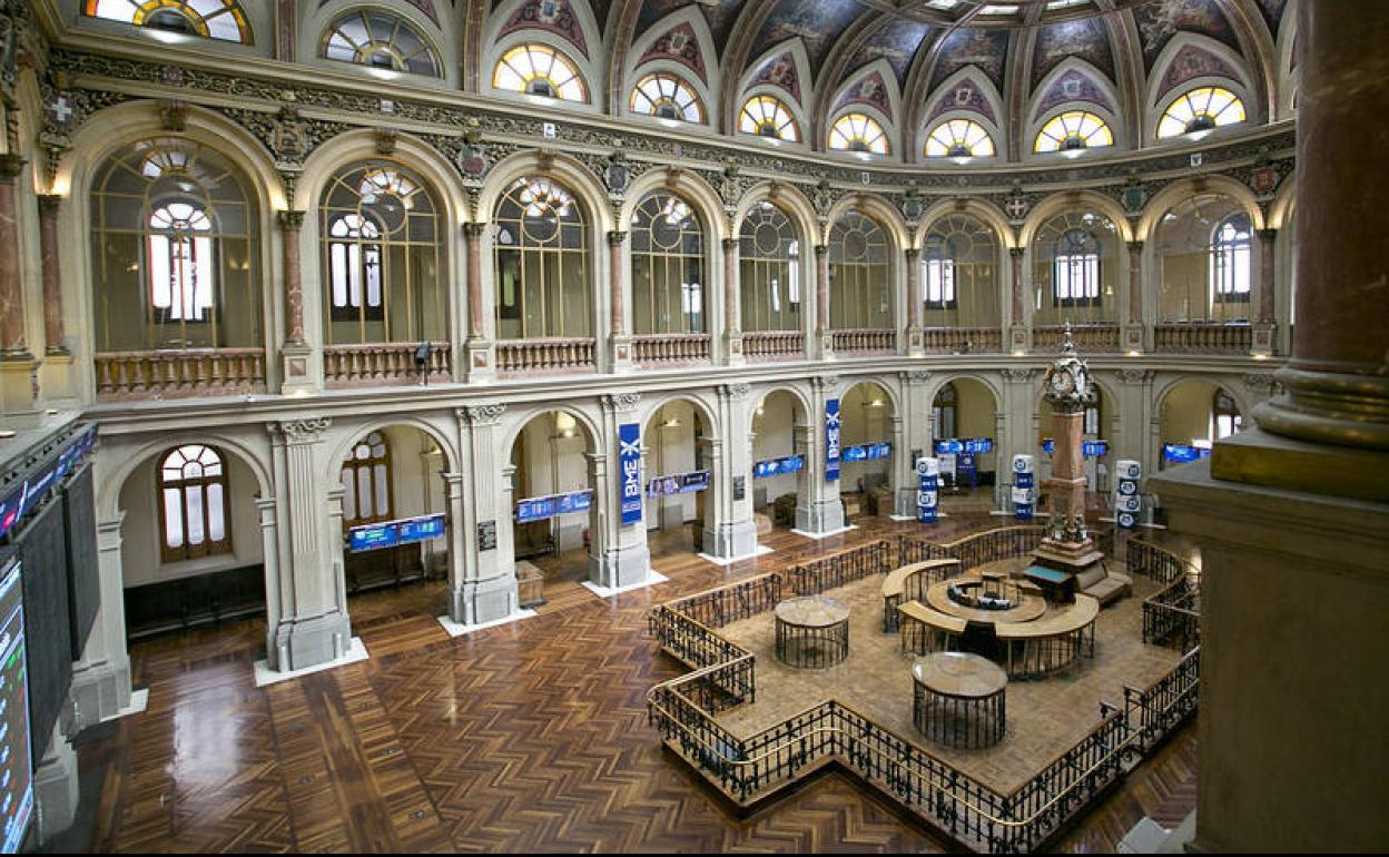 Interior de la Bolsa de Madrid. 