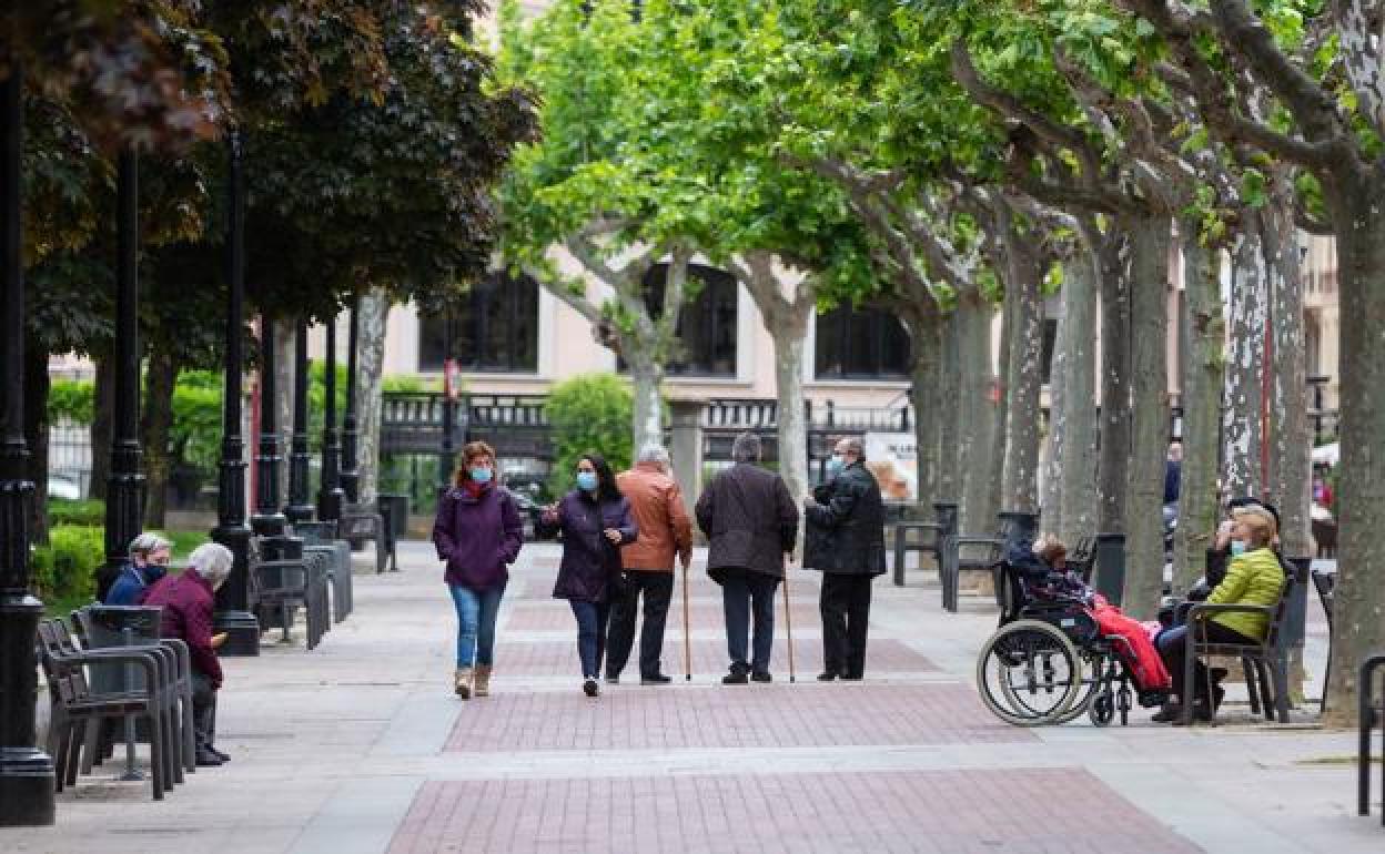 La curva riojana sigue en descenso con 330 casos activos y Logroño se sitúa por debajo del centenar