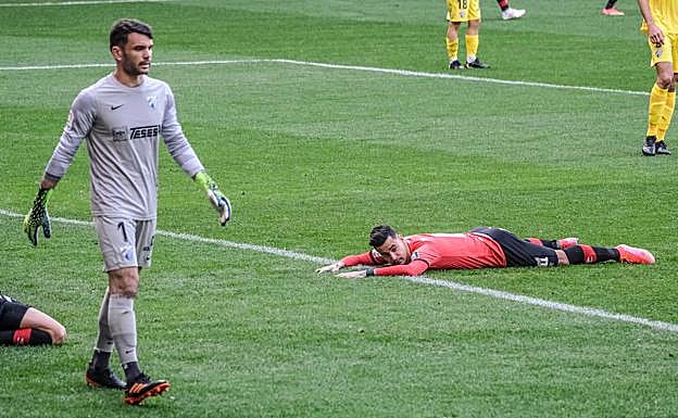 Nano Mesa se lamenta en la derrota ante el Málaga en Las Gaunas. 