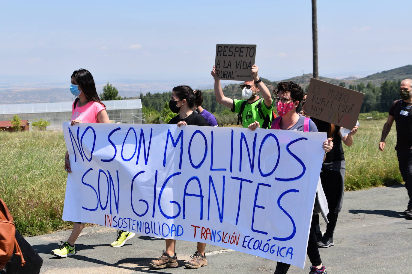 Fotos: Marcha contra los &#039;gigantes&#039; en el valle de Ocón