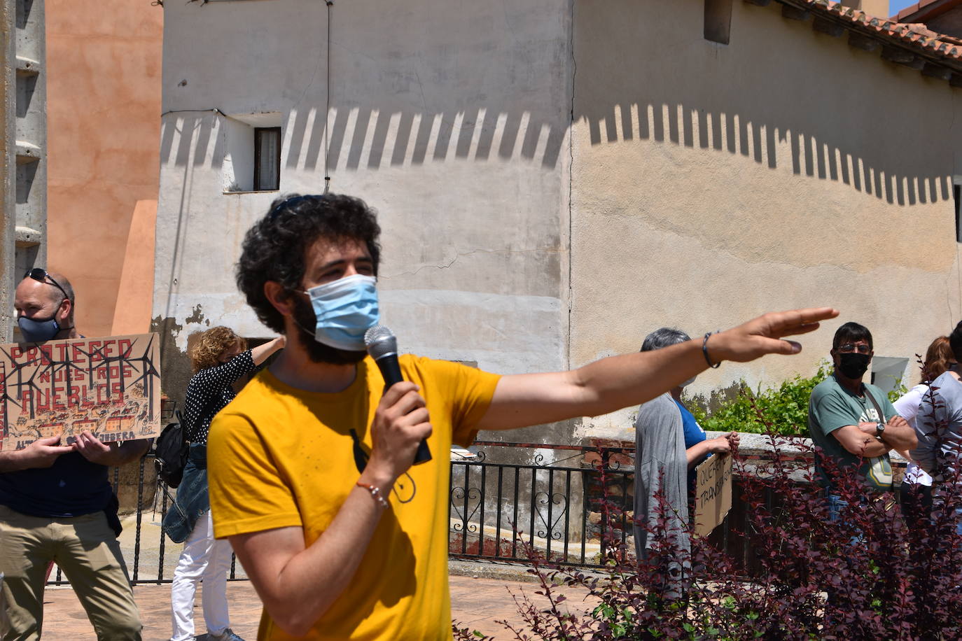 Fotos: Marcha contra los &#039;gigantes&#039; en el valle de Ocón