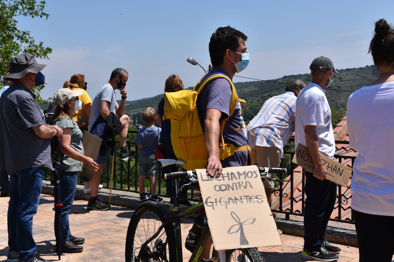 Fotos: Marcha contra los &#039;gigantes&#039; en el valle de Ocón