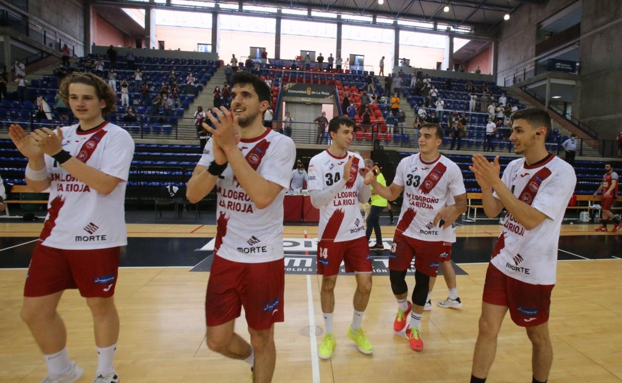 Ernesto Goñi, Sánchez-Migallón, el único que se marcha, los hermanos Cadarso y Mario Dorado, saludan a la afición. 