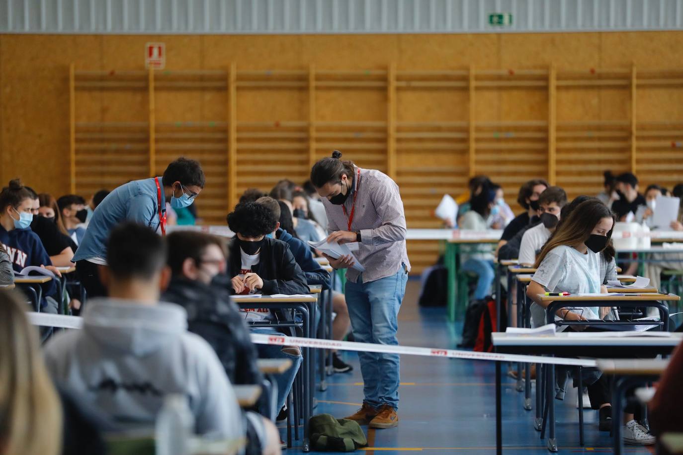 1.456 estudiantes de La Rioja comienzan la EBAU en diez sedes para evitar contagios de COVID. 