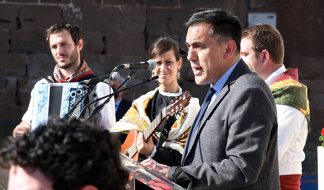 Fotos: El pregón del Día de La Rioja, en Santa Coloma