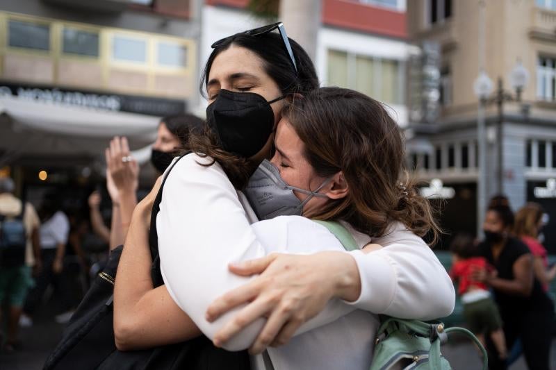 Homenaje por las pequeñas Anna y Olivia en Tenerife.