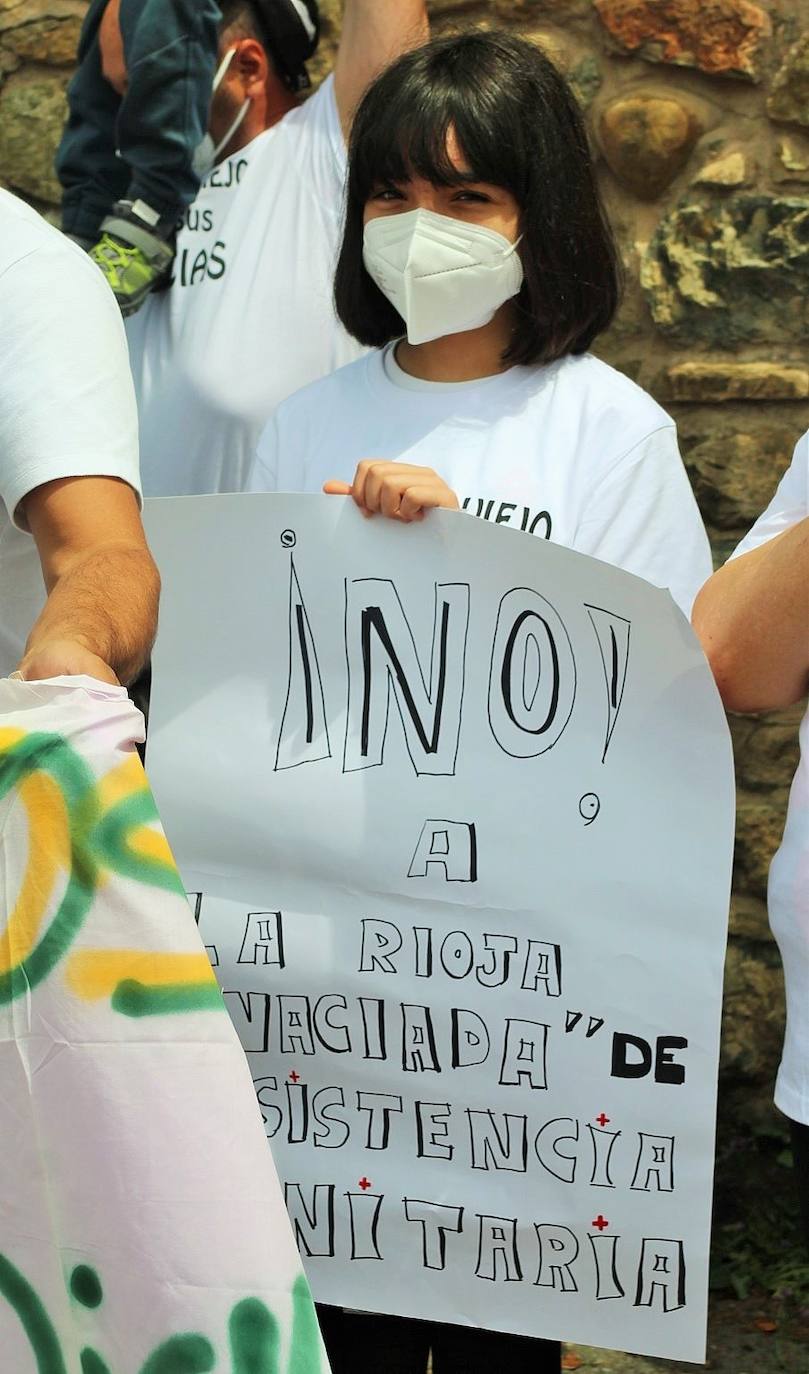 Fotos: Protesta en Cameros en defensa de las Urgencias