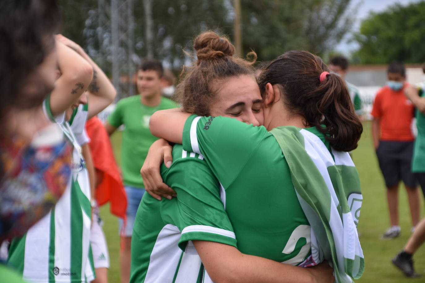 Fotos: El Pradejón consigue el ascenso