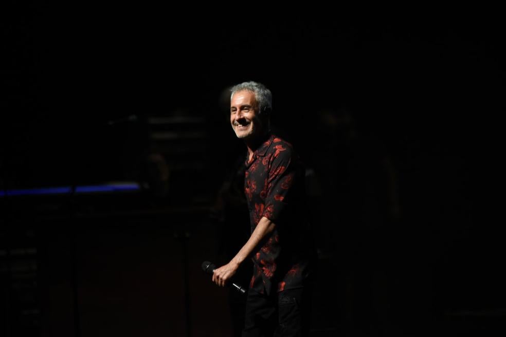 Sergio Dalma, durante la primera de las dos sesiones que ofreció ayer en el auditorio de Riojafórum, en Logroño, organizadas por Promociones Musicales Iregua. 