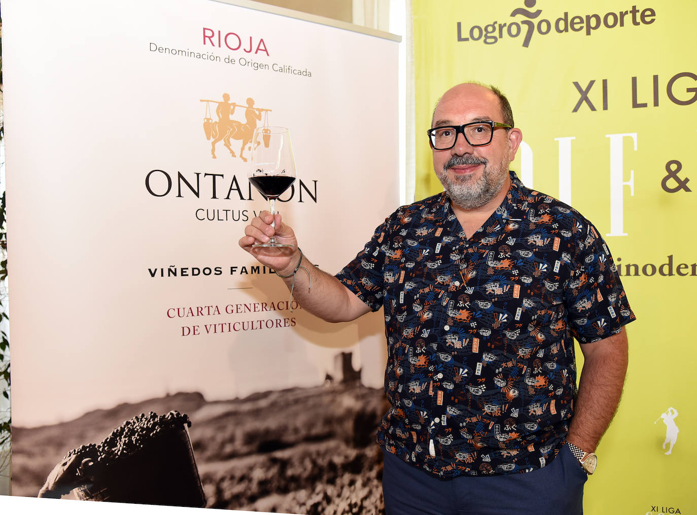 Tras la jornada de juego, los participantes en el torneo Bodegas Ontañón de la Liga de Golf y Vino disfrutaron de los vinos de la bodega en El Campo de Logroño.