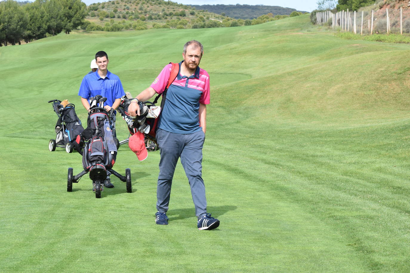 Los participantes en el torneo Bodegas Ontañón de la Liga de Golf y Vino disfrutaron de un gran día de golf en El Campo de Logroño.