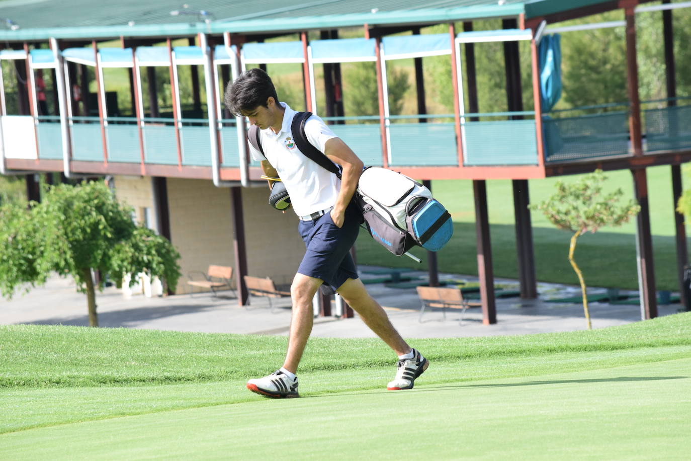 Los participantes en el torneo Bodegas Ontañón de la Liga de Golf y Vino disfrutaron de un gran día de golf en El Campo de Logroño.