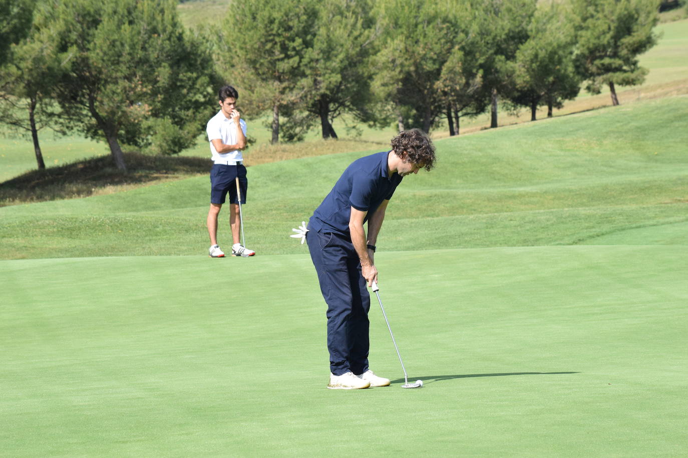 Los participantes en el torneo Bodegas Ontañón de la Liga de Golf y Vino disfrutaron de un gran día de golf en El Campo de Logroño.