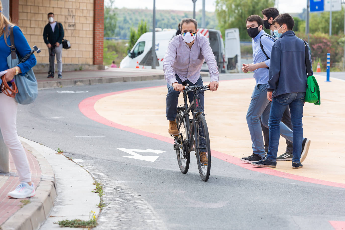 Fotos: Así es la primera &#039;rotonda holandesa&#039; de La RIoja&quot;