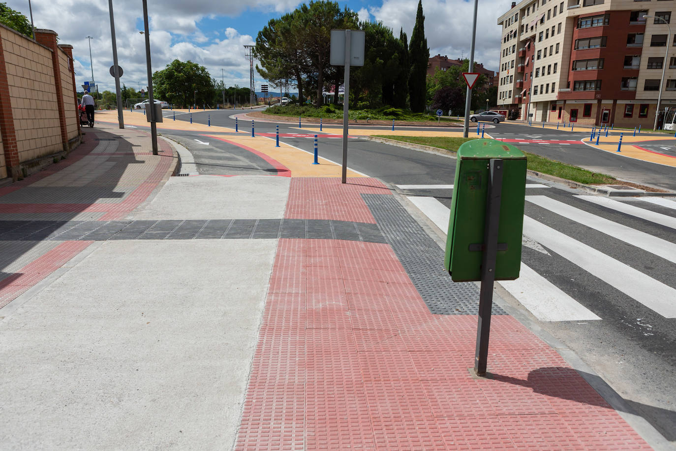 Fotos: Así es la primera &#039;rotonda holandesa&#039; de La RIoja&quot;