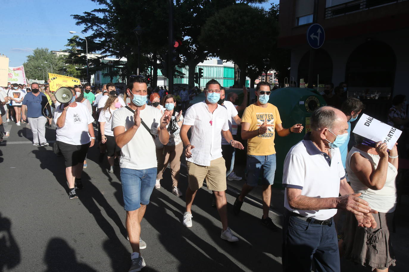 Fotos: Las imágenes de la manifestación en Logroño contra el Plan de Atención Continuada