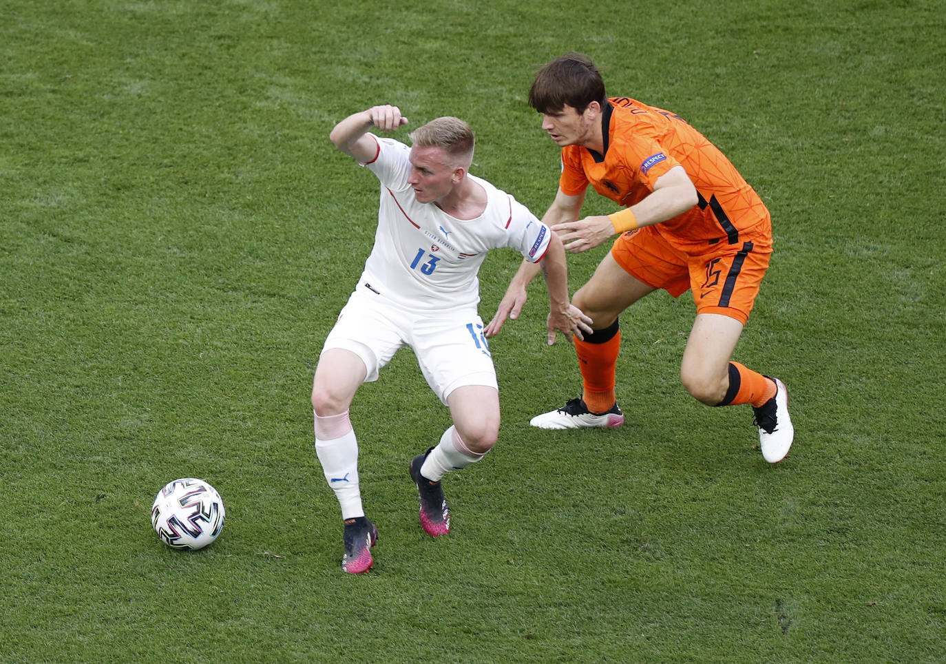 Fotos: Países Bajos - República Checa, en directo