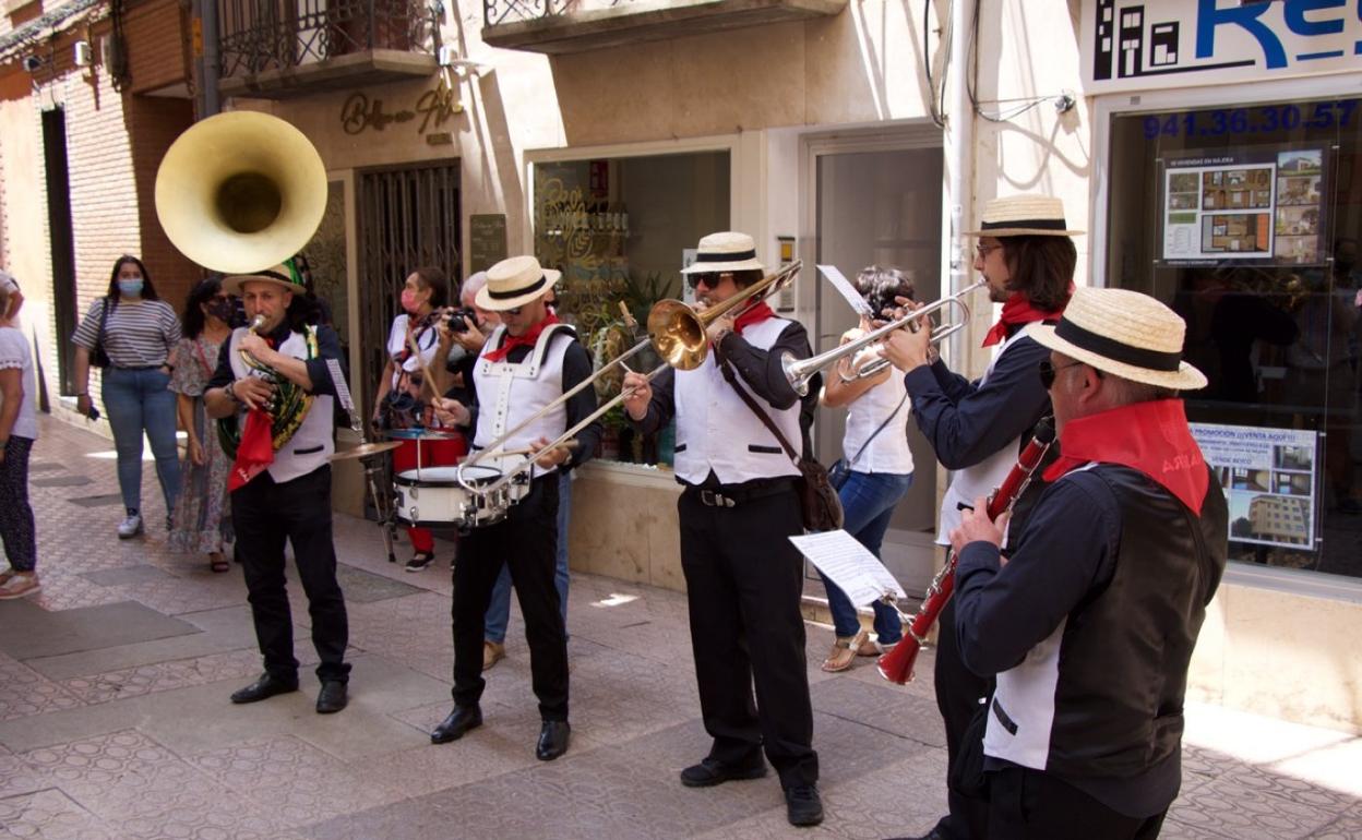 Los najerinos llenan las terrazas celebrando San Pedro