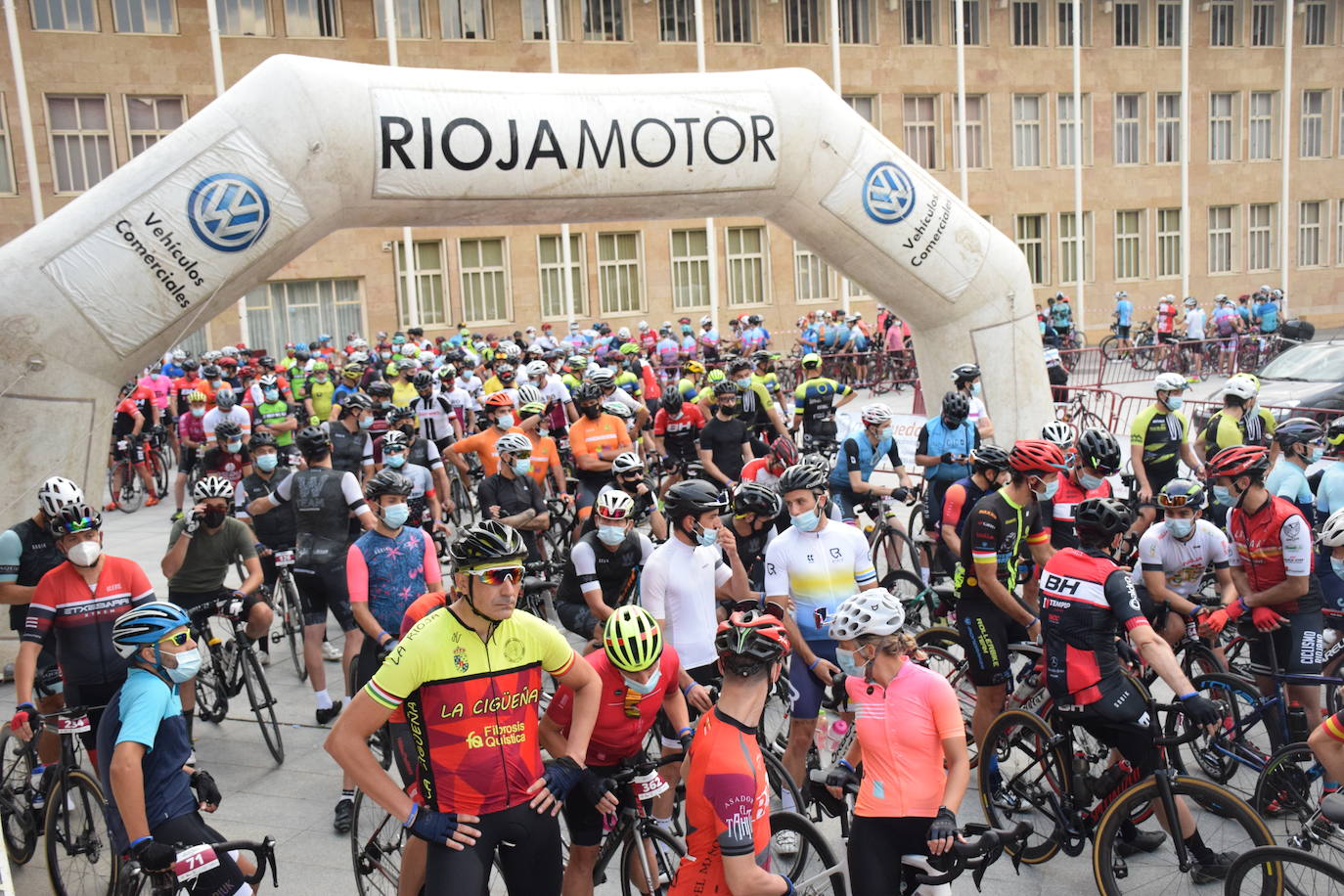 Fotos: La Cicloturista de La Rioja regresa en su cuarta edición con 300 ciclistas