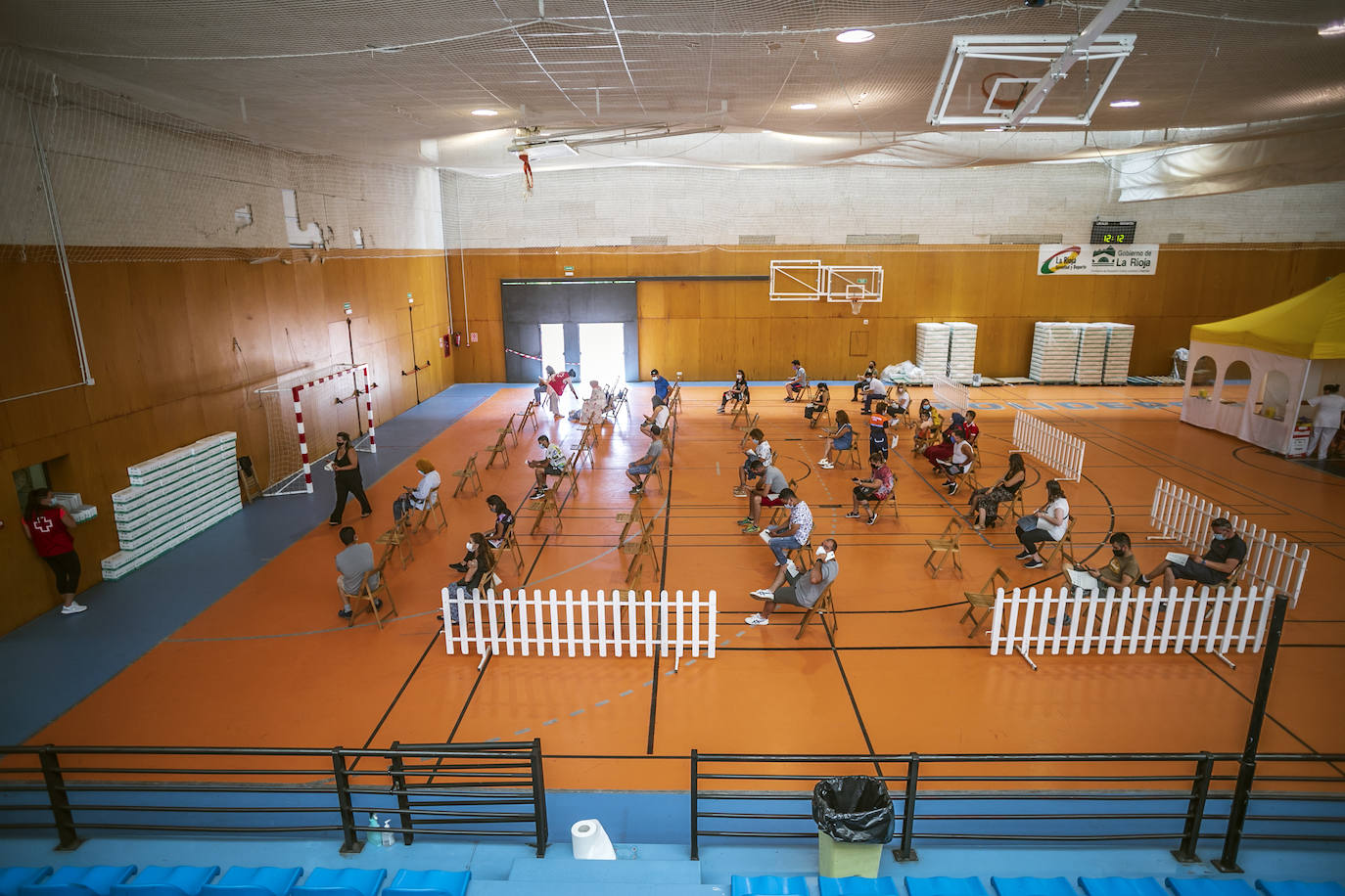 Los menores de 40 han empezado a recibir sus dosis este miércoles en Calahorra.