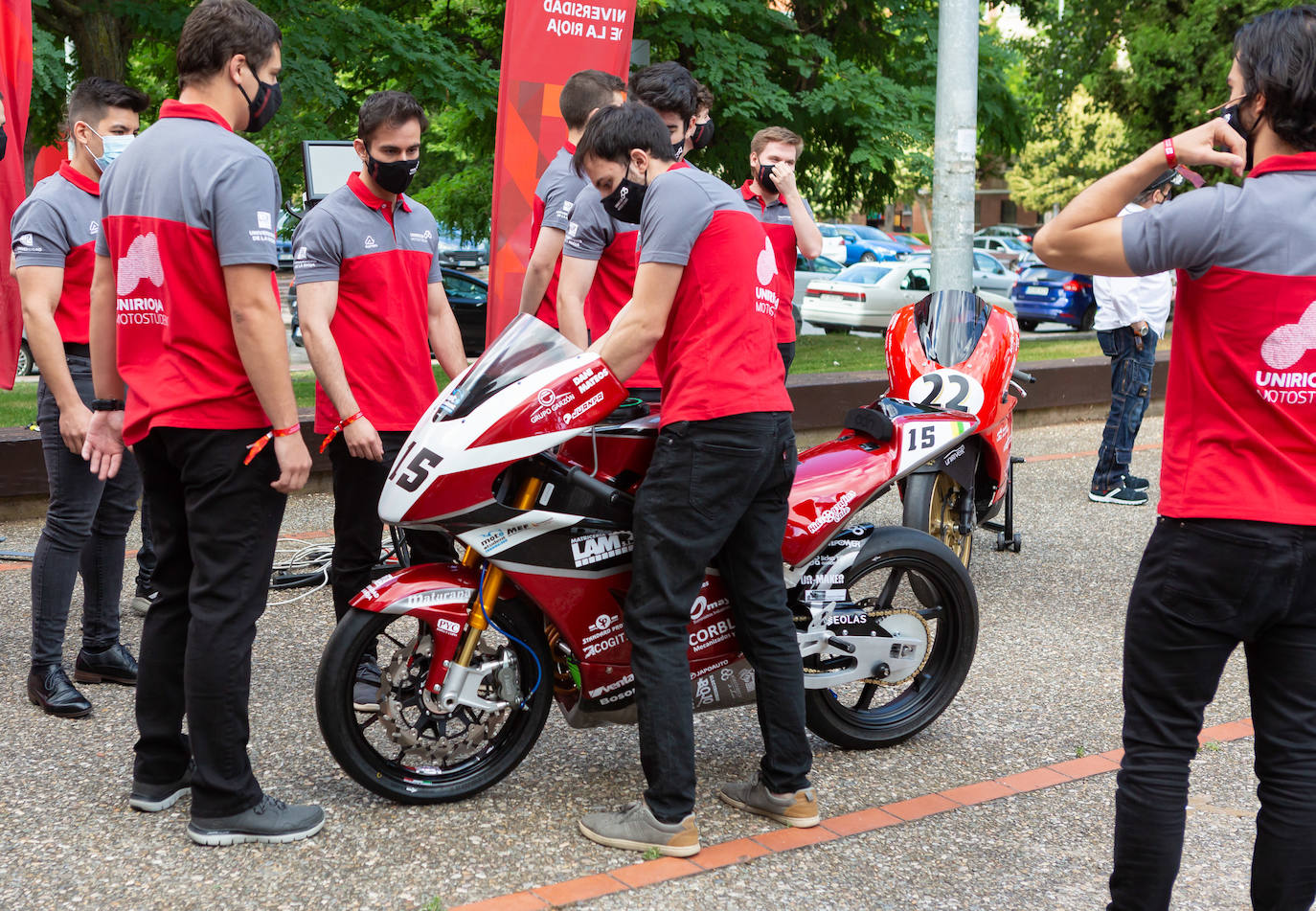 Fotos: La UR presenta la motocicleta que correrá en el Alcañiz