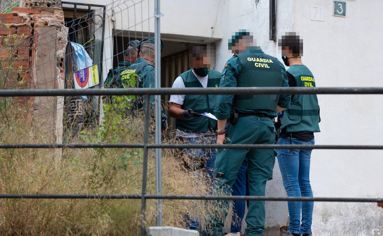 La Guardia Civil detiene a dos vecinos de Arnedo en una operación contra la venta de drogas