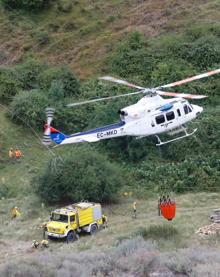 Imagen secundaria 2 - 300 profesionales afrontarán la temporada de alto riesgo de incendios forestales