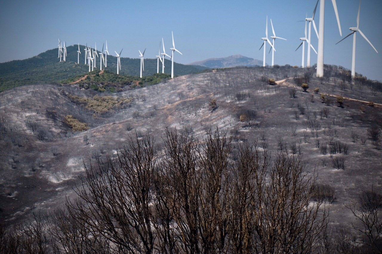 Fotos: La lucha contra el fuego, también el lunes